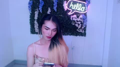 Snapshot of yoursexservice chatting on 12/28/24, 03:04 online show from 12/28/24, 03:04