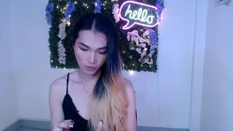 Snapshot of yoursexservice chatting on 01/15/25, 02:27 online show from 01/15/25, 02:27