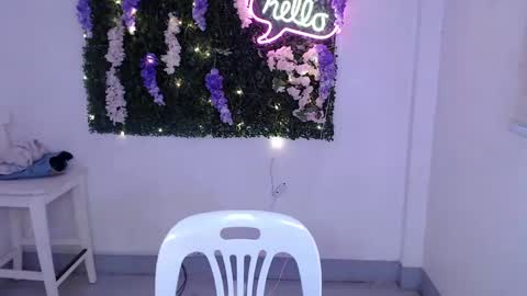 Snapshot of yoursexservice chatting on 01/21/25, 11:45 online show from 01/21/25, 11:45