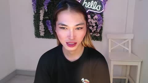 Snapshot of yoursexservice chatting on 02/02/25, 10:49 online show from 02/02/25, 10:49