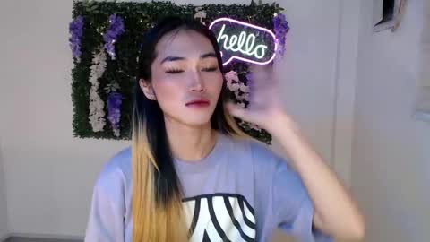 Snapshot of yoursexservice chatting on 02/09/25, 11:04 online show from 02/09/25, 11:04