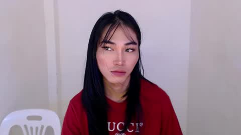 Snapshot of yoursexservice chatting on 02/22/25, 01:00 online show from 02/22/25, 01:00