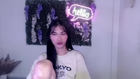 Snapshot of yoursexservice chatting on 03/04/25, 02:17 online show from 03/04/25, 02:17