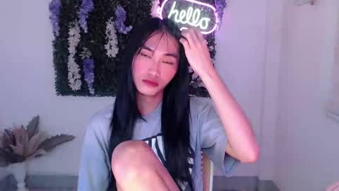 Snapshot of yoursexservice chatting on 03/05/25, 11:49 online show from 03/05/25, 11:49