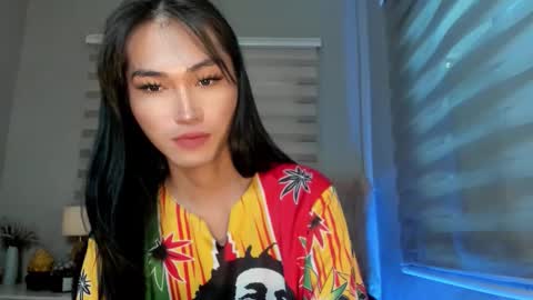 Snapshot of yoursexservice chatting on 09/10/25, 12:32 online show from 09/10/25, 12:32