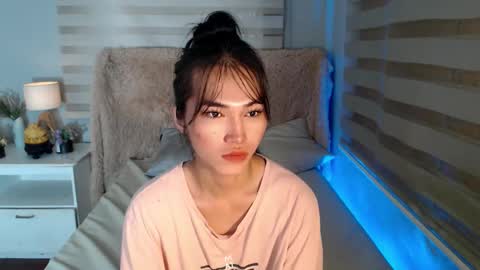 Snapshot of yoursexservice chatting on 09/28/25, 10:37 online show from 09/28/25, 10:37