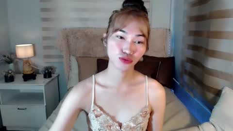 Snapshot of yoursexservice chatting on 10/26/25, 10:58 online show from 10/26/25, 10:58