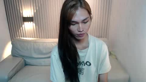 Snapshot of yoursexservice chatting on 11/05/25, 12:32 online show from 11/05/25, 12:32