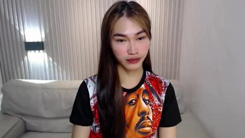 Snapshot of yoursexservice chatting on 12/14/25, 10:58 online show from 12/14/25, 10:58