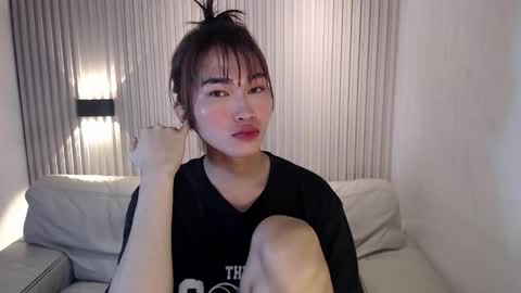 Snapshot of yoursexservice chatting on 12/19/25, 01:01 online show from 12/19/25, 01:01