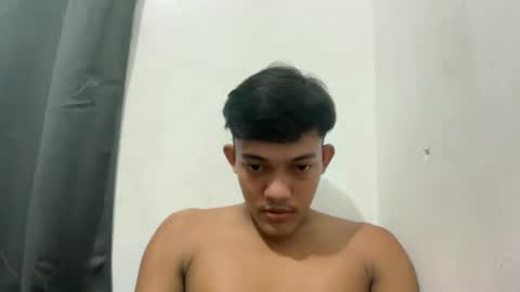 Snapshot of yourstreetguy_kenneth chatting on 07/29/26, 02:37 yourstreetguy_kenneth online show from 07/29/26, 02:37