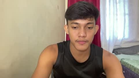 Snapshot of yourstreetguy_kenneth chatting on 08/03/26, 10:24 yourstreetguy_kenneth online show from 08/03/26, 10:24