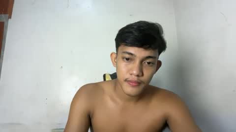 Snapshot of yourstreetguy_kenneth chatting on 08/04/26, 07:49 yourstreetguy_kenneth online show from 08/04/26, 07:49