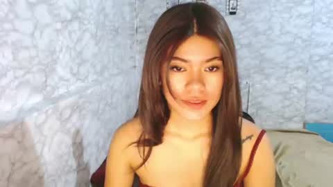 Snapshot of yoursweet_asian20 chatting on 08/07/26, 11:29 Maddie online show from 08/07/26, 11:29