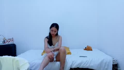 Snapshot of yoursweetestkiwi chatting on 06/30/26, 01:39 Kiwi online show from 06/30/26, 01:39