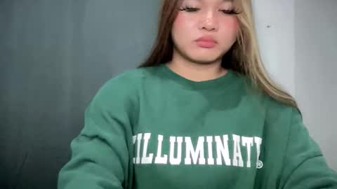 Snapshot of yoursweetgirl_zia chatting on 03/13/26, 05:30 yoursweetgirl_zia online show from 03/13/26, 05:30