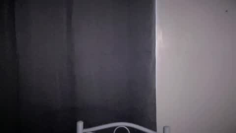 Snapshot of yoursweetgirl_zia chatting on 03/23/26, 12:47 yoursweetgirl_zia online show from 03/23/26, 12:47