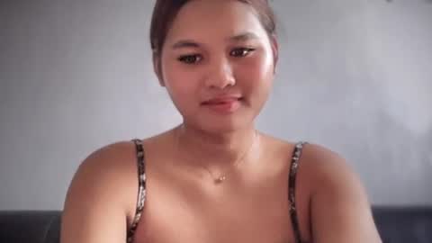yoursweetgirl_zia online show from 05/13/26, 04:21