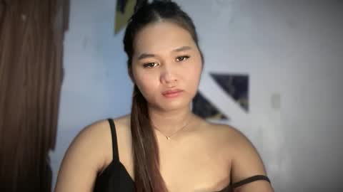 yoursweetgirl_zia online show from 05/16/26, 07:05