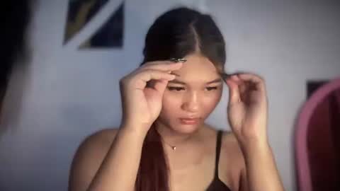 yoursweetgirl_zia online show from 05/21/26, 05:36