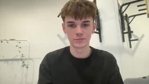 yoursweetyguy online show from 11/11/25, 02:06