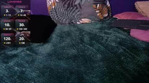 Snapshot of yourtattodoll chatting on 03/08/25, 03:45 Gaby online show from 03/08/25, 03:45