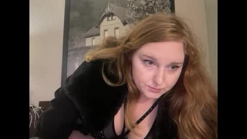 Snapshot of yourthickgingergoddess chatting on 11/09/25, 10:41 yourthickgingergoddess online show from 11/09/25, 10:41