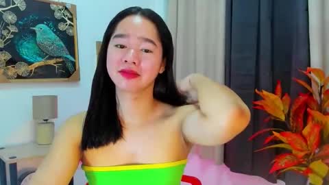 yourtinybunny online show from 11/24/25, 04:01