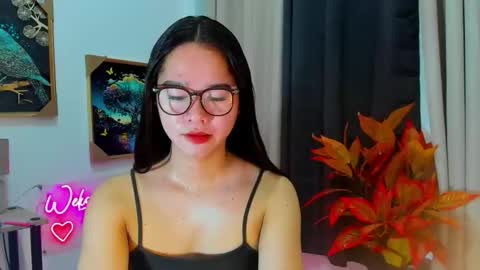 yourtinybunny online show from 12/04/25, 05:17