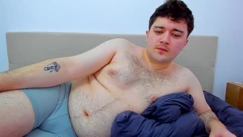 Snapshot of yourtotoro chatting on 01/09/25, 02:43 Mike online show from 01/09/25, 02:43