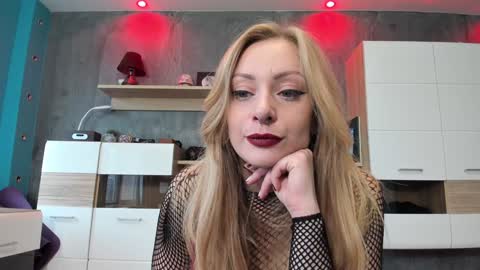 YourVenus00 -Follow my OF online show from 12/10/24, 10:38