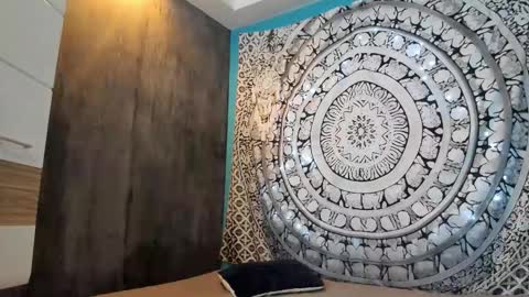 Snapshot of yourvenus00 chatting on 12/18/25, 03:40 YourVenus00 -Follow my OF online show from 12/18/25, 03:40