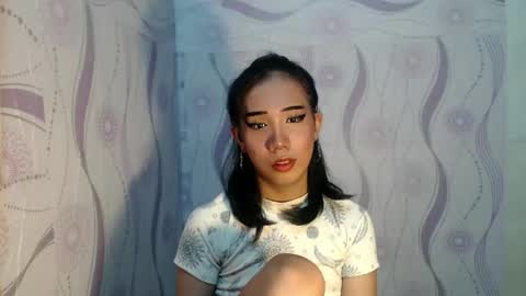 Snapshot of yourwife_material99 chatting on 04/08/26, 04:45 yourwife_material99 online show from 04/08/26, 04:45