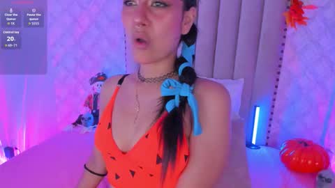 Snapshot of yourwishisme_val chatting on 10/22/25, 03:51 Val online show from 10/22/25, 03:51