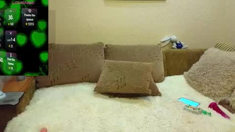 YourXQueen online show from 09/30/25, 05:45