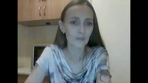 Snapshot of youur_light chatting on 11/03/25, 06:09 Youur light online show from 11/03/25, 06:09