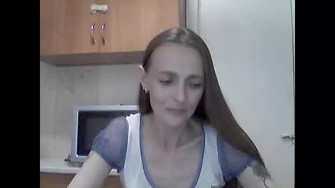 Snapshot of youur_light chatting on 05/23/26, 05:39 Youur light online show from 05/23/26, 05:39