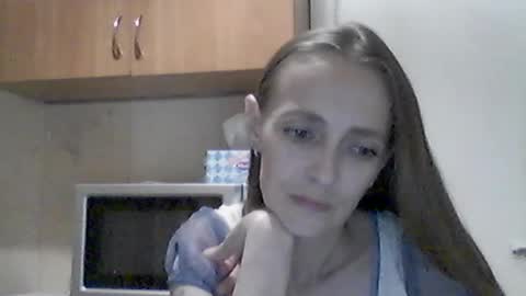Snapshot of youur_light chatting on 06/20/26, 07:38 Youur light online show from 06/20/26, 07:38