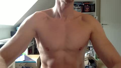 Snapshot of youvegotthis chatting on 03/31/26, 01:33 youvegotthis online show from 03/31/26, 01:33