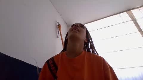 elizabeth  ju   online show from 01/18/25, 05:59