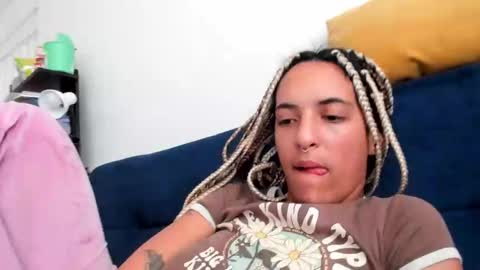 elizabeth  ju   online show from 01/21/25, 10:08