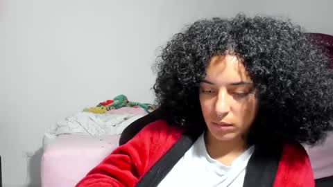 elizabeth  ju   online show from 02/18/25, 12:04