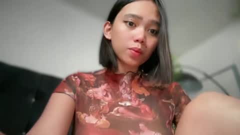 Snapshot of yowginethegreat chatting on 03/05/25, 05:18 YowgineTheGreat online show from 03/05/25, 05:18