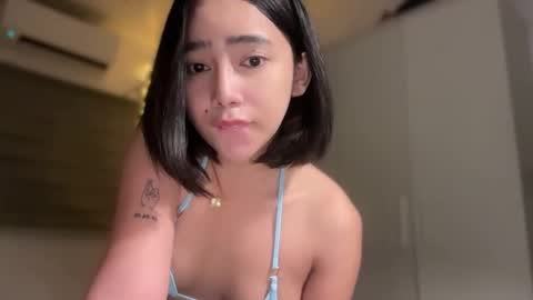 Snapshot of yowginethegreat chatting on 12/14/25, 12:10 YowgineTheGreat online show from 12/14/25, 12:10