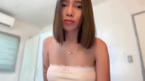 Snapshot of yowginethegreat chatting on 03/24/26, 04:17 YowgineTheGreat online show from 03/24/26, 04:17