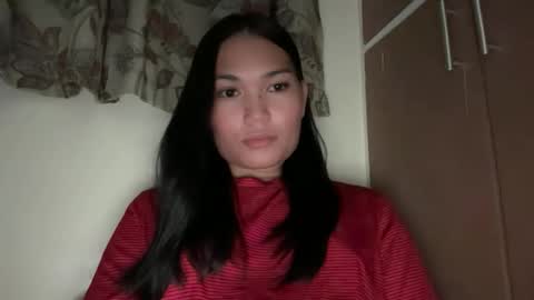 yrdrmgrl_jennie26 online show from 02/05/26, 04:00