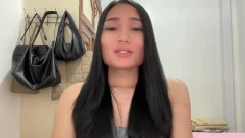 yrdrmgrl_jennie26 online show from 02/09/26, 06:23