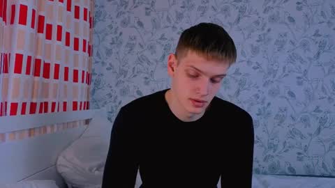 yrshela online show from 04/01/26, 03:09