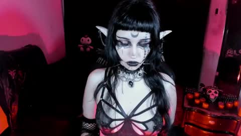 Yue Eclipsa online show from 05/24/26, 05:34