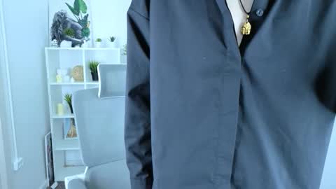 Yugo online show from 12/04/25, 08:50